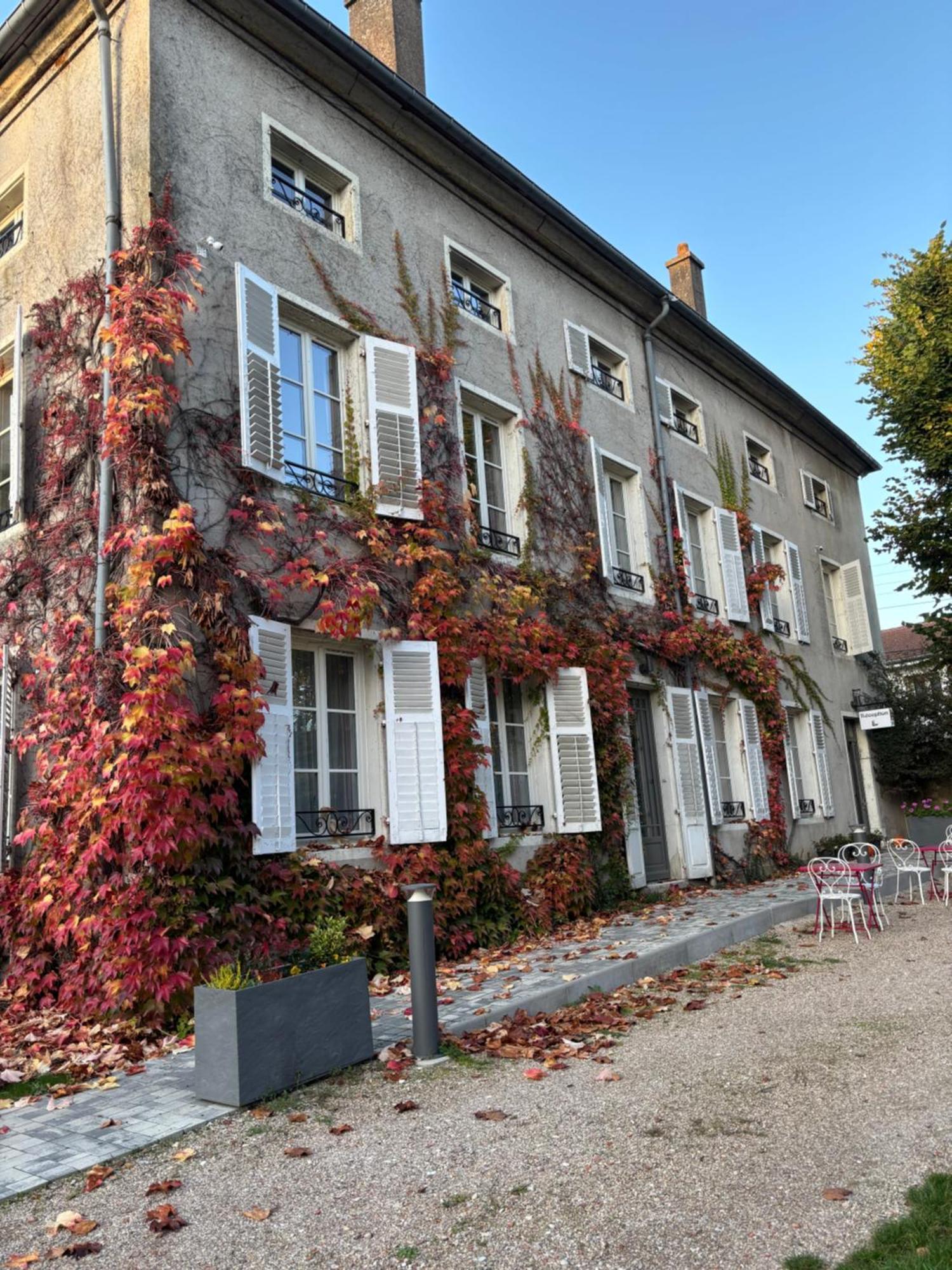 Logis Hotel Du Parc Pont-à-Mousson Exterior foto